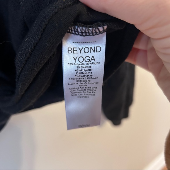 Beyond Yoga Black Twist Up Reversible Pullover - Picture 7 of 7